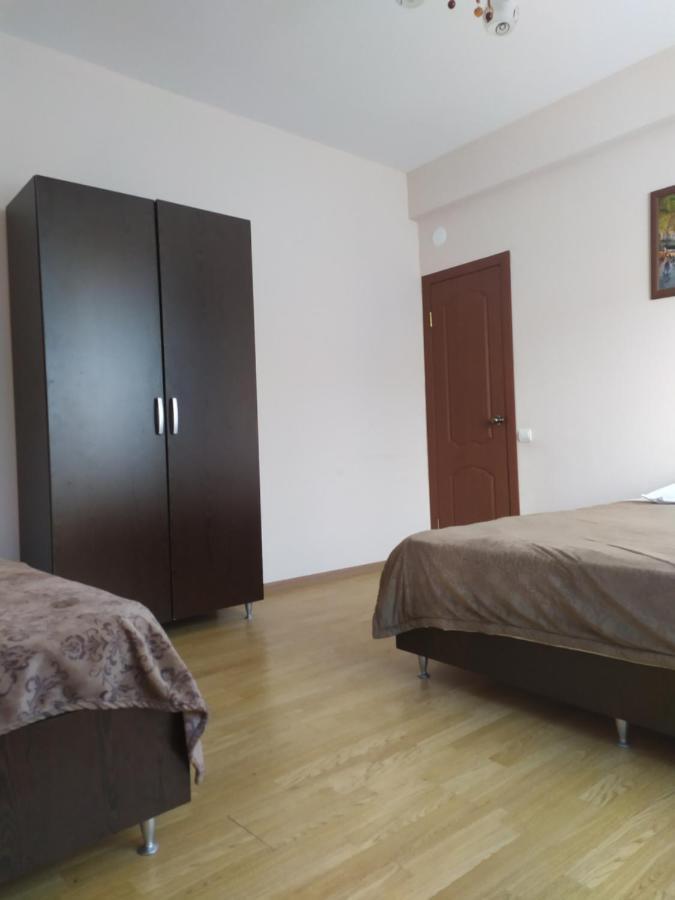 Guest House Zvanba Gagra Buitenkant foto