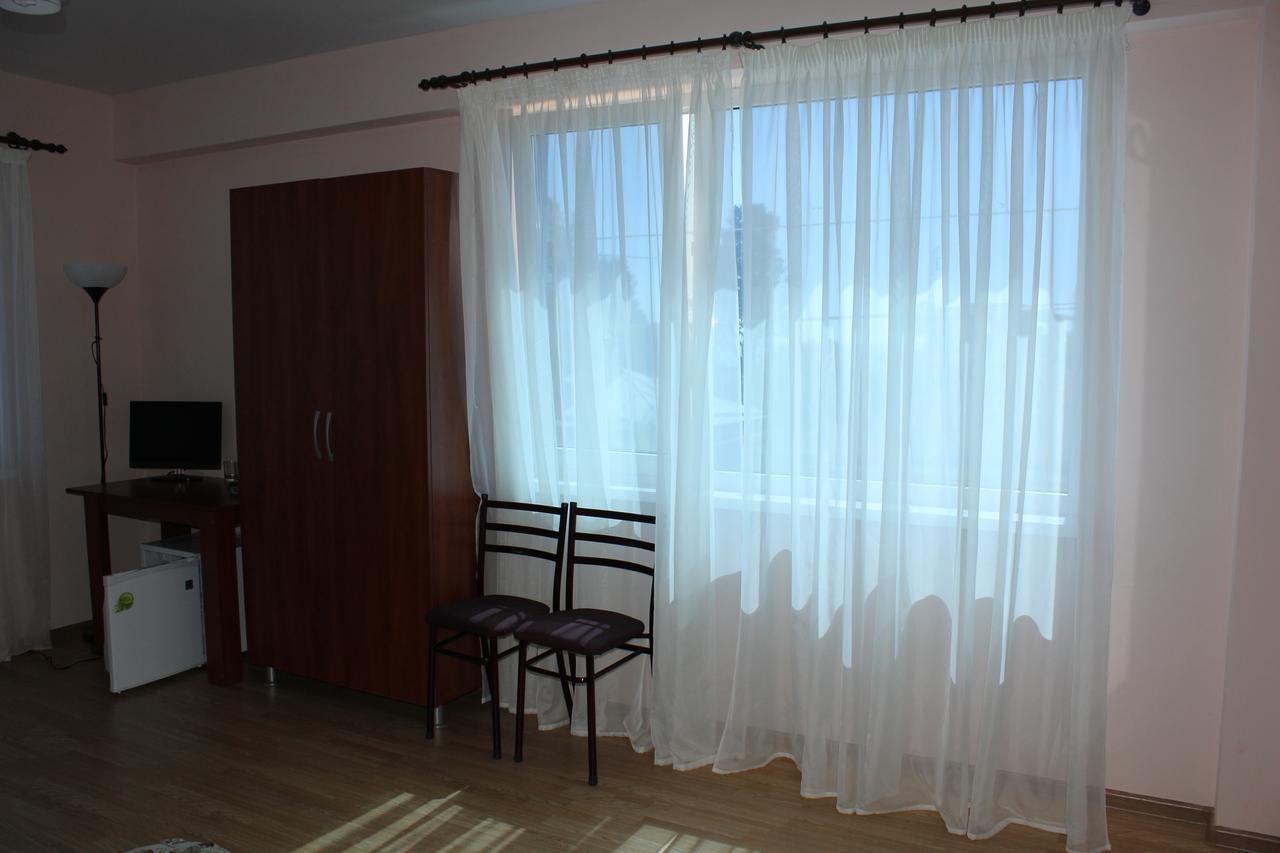 Guest House Zvanba Gagra Buitenkant foto