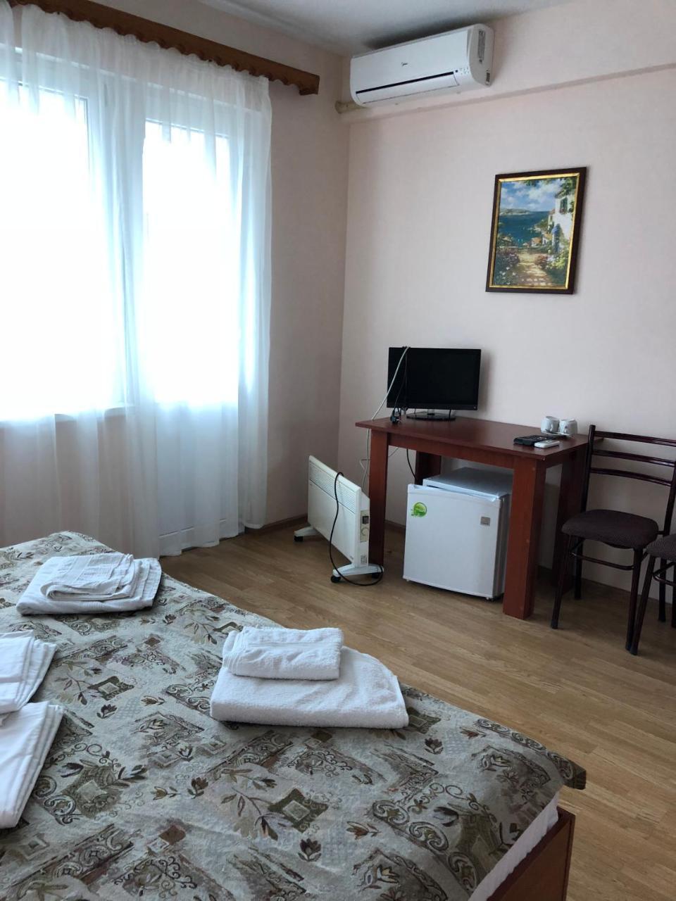 Guest House Zvanba Gagra Buitenkant foto